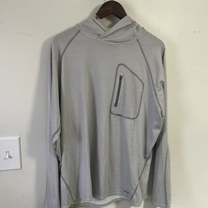 Patagonia light weight hoodie white/grey large
